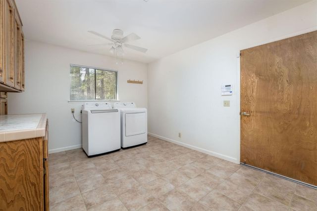 11977 Alta Sierra Dr, Grass Valley, CA 95949