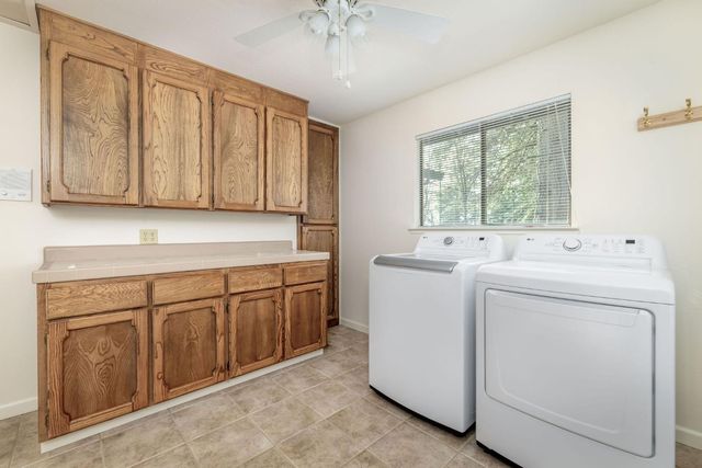 11977 Alta Sierra Dr, Grass Valley, CA 95949