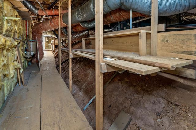 11977 Alta Sierra Dr, Grass Valley, CA 95949