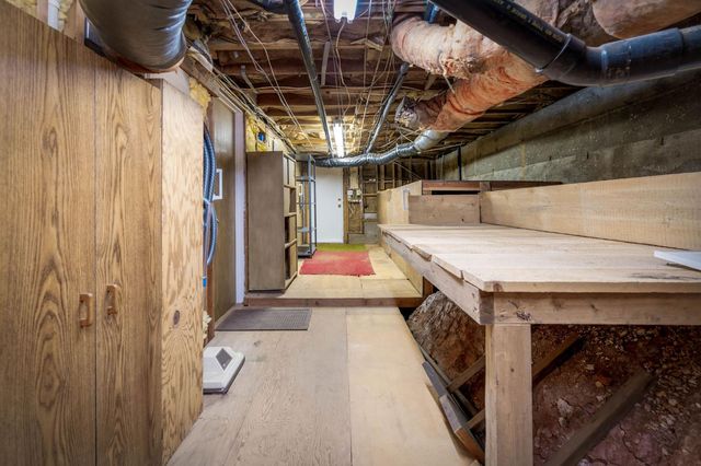 11977 Alta Sierra Dr, Grass Valley, CA 95949