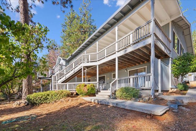 11977 Alta Sierra Dr, Grass Valley, CA 95949