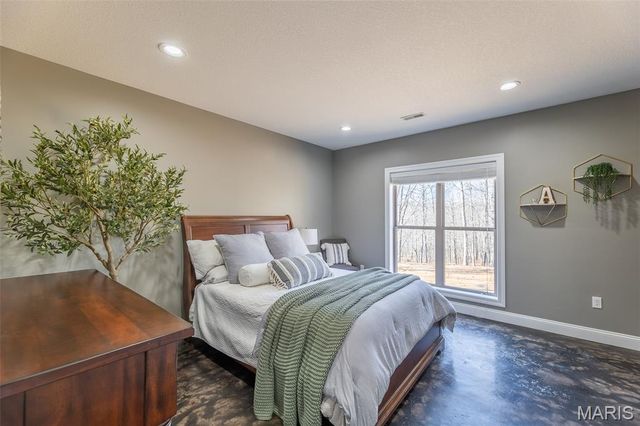 224 Timber Way Drive, Poplar Bluff, MO 63901