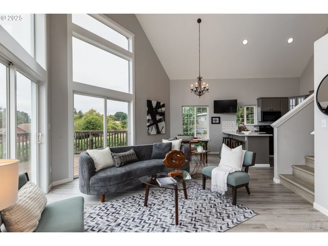 59941 WINDY RIDGE Dr, St Helens, OR 97051