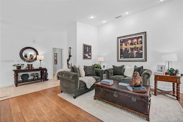 9600 NW 18th St 0, Plantation, FL 33322