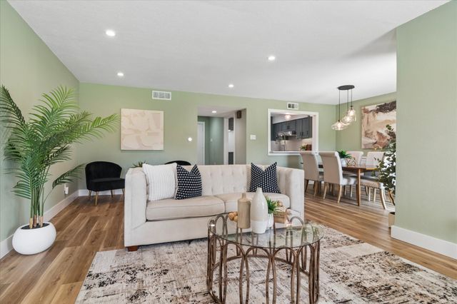 12232 Montego Plaza, Dallas, TX 75230