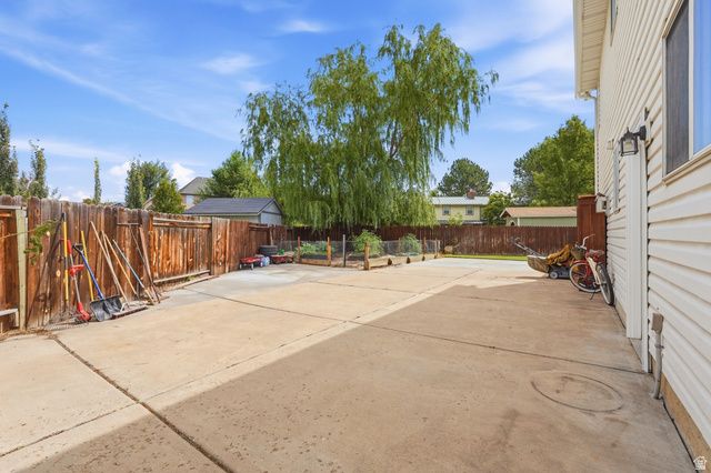 46 N 750 W, Layton, UT 84041