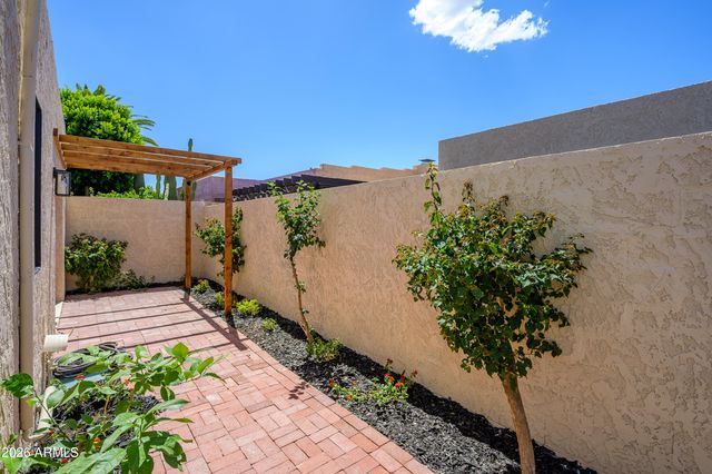 7702 N VIA CAMELLO DEL NORTE --, Scottsdale, AZ 85258