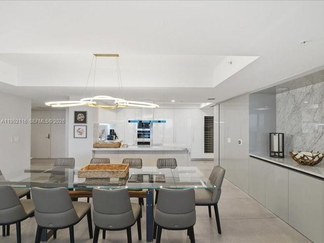 330 Sunny Isles Blvd 5-2404, Sunny Isles Beach, FL 33160