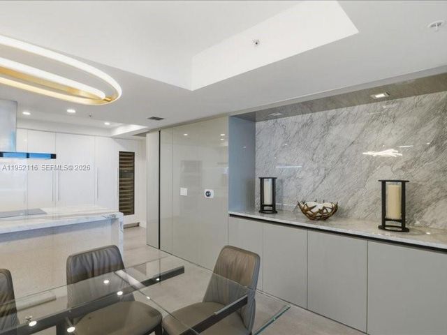 330 Sunny Isles Blvd 5-2404, Sunny Isles Beach, FL 33160