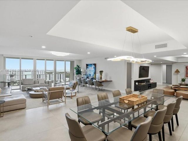 330 Sunny Isles Blvd 5-2404, Sunny Isles Beach, FL 33160