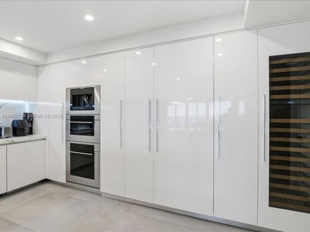 330 Sunny Isles Blvd 5-2404, Sunny Isles Beach, FL 33160