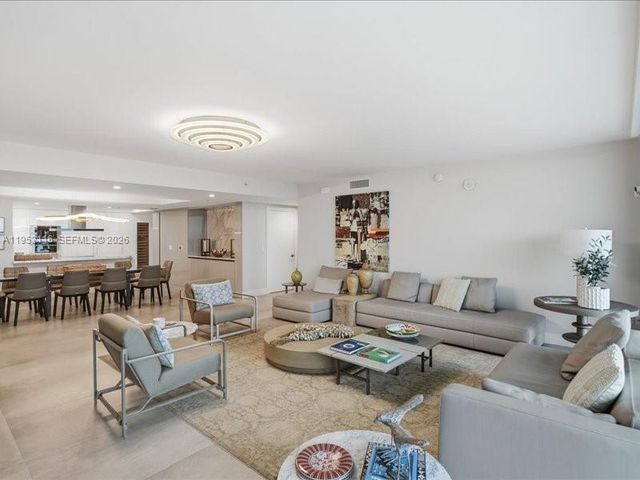 330 Sunny Isles Blvd 5-2404, Sunny Isles Beach, FL 33160