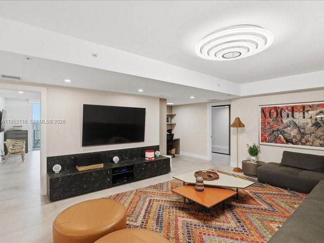 330 Sunny Isles Blvd 5-2404, Sunny Isles Beach, FL 33160