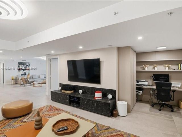 330 Sunny Isles Blvd 5-2404, Sunny Isles Beach, FL 33160