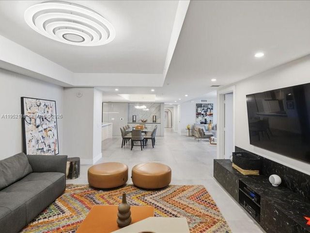 330 Sunny Isles Blvd 5-2404, Sunny Isles Beach, FL 33160