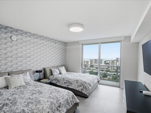 330 Sunny Isles Blvd 5-2404, Sunny Isles Beach, FL 33160