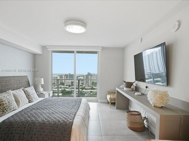 330 Sunny Isles Blvd 5-2404, Sunny Isles Beach, FL 33160