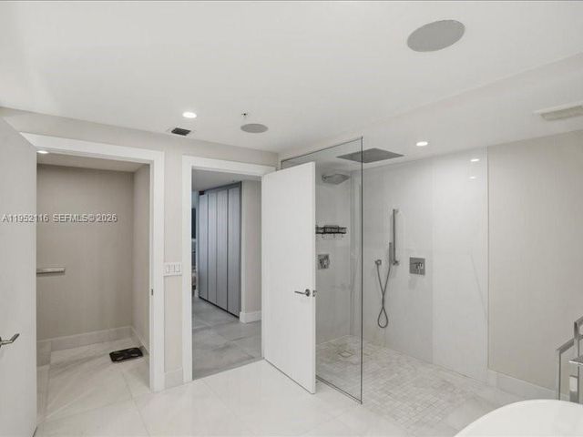 330 Sunny Isles Blvd 5-2404, Sunny Isles Beach, FL 33160