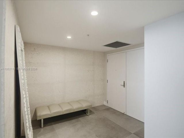 330 Sunny Isles Blvd 5-2404, Sunny Isles Beach, FL 33160