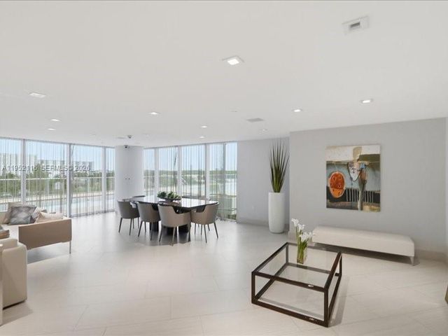 330 Sunny Isles Blvd 5-2404, Sunny Isles Beach, FL 33160