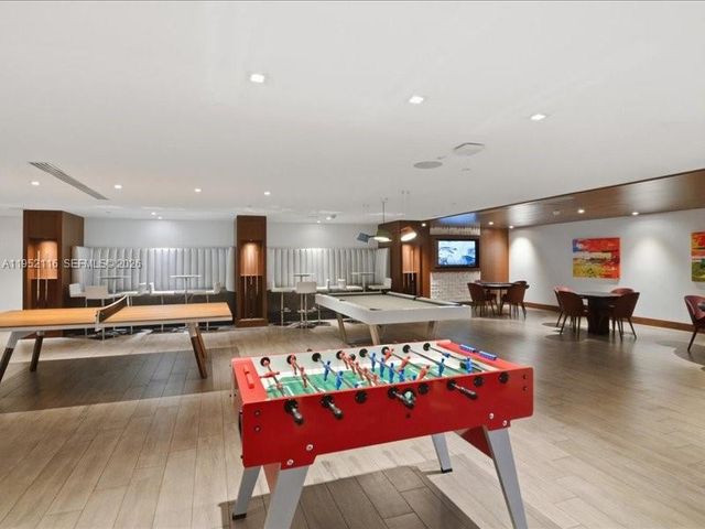 330 Sunny Isles Blvd 5-2404, Sunny Isles Beach, FL 33160