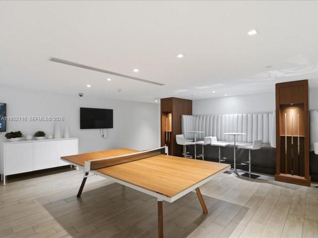 330 Sunny Isles Blvd 5-2404, Sunny Isles Beach, FL 33160