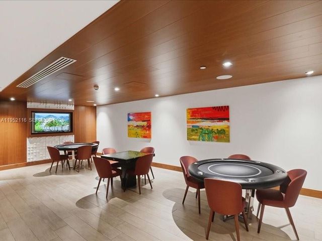 330 Sunny Isles Blvd 5-2404, Sunny Isles Beach, FL 33160