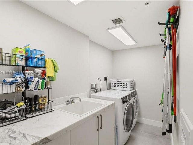 330 Sunny Isles Blvd 5-2404, Sunny Isles Beach, FL 33160