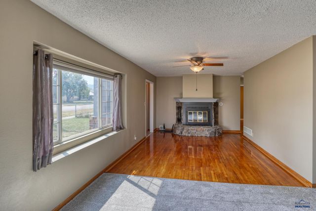 128 MEADE ST, Rapid City, SD 57701