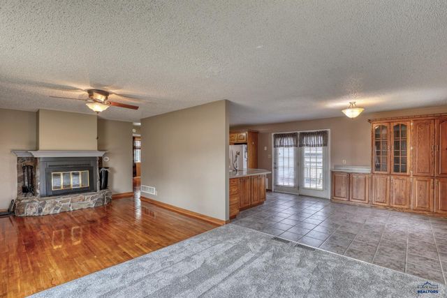 128 MEADE ST, Rapid City, SD 57701