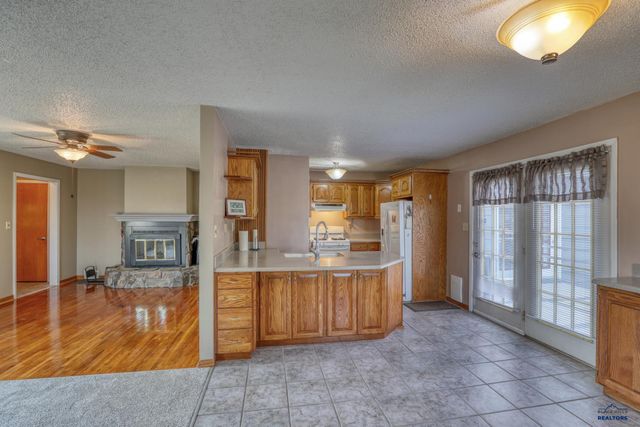 128 MEADE ST, Rapid City, SD 57701