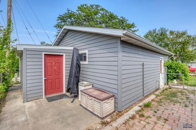 128 MEADE ST, Rapid City, SD 57701