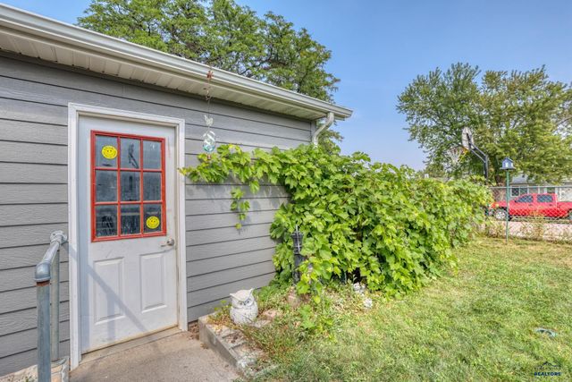 128 MEADE ST, Rapid City, SD 57701