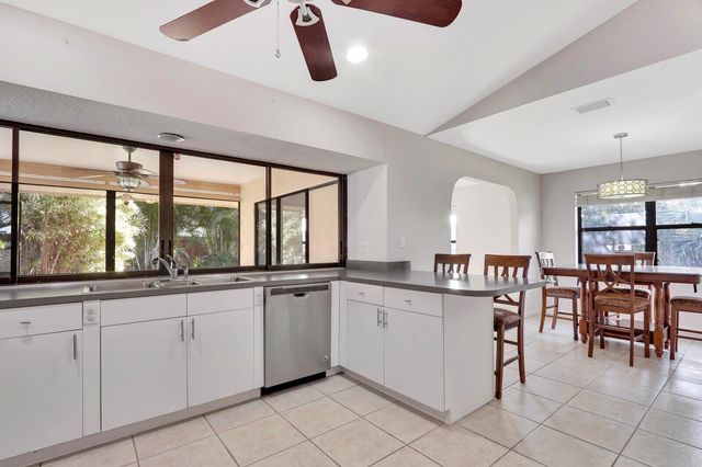 1991 SE Aires Lane, Port St Lucie, FL 34984