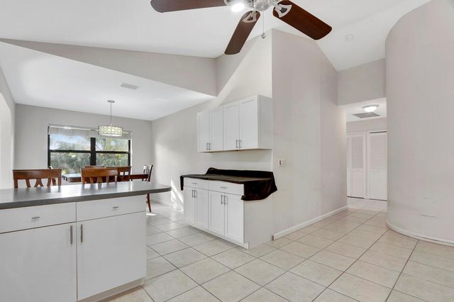 1991 SE Aires Lane, Port St Lucie, FL 34984