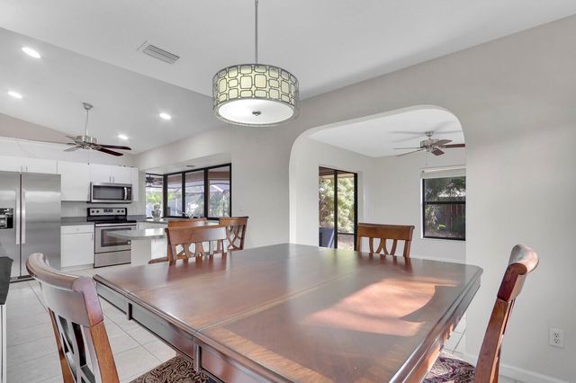 1991 SE Aires Lane, Port St Lucie, FL 34984