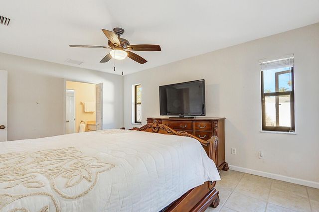 1991 SE Aires Lane, Port St Lucie, FL 34984