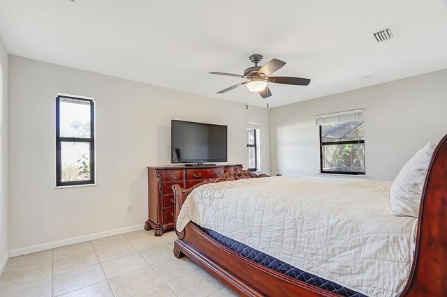 1991 SE Aires Lane, Port St Lucie, FL 34984