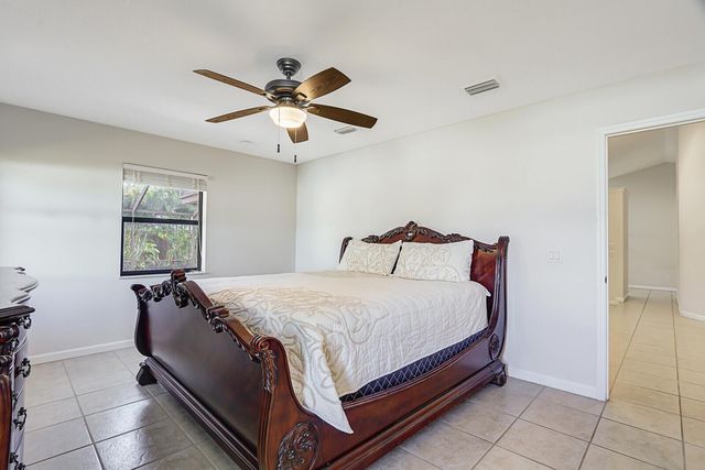 1991 SE Aires Lane, Port St Lucie, FL 34984
