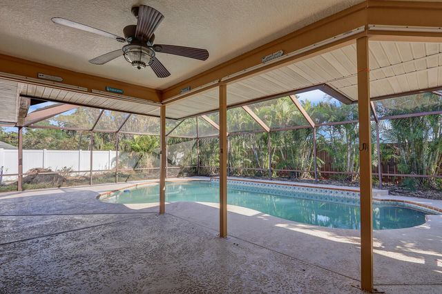 1991 SE Aires Lane, Port St Lucie, FL 34984