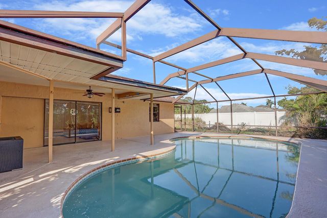 1991 SE Aires Lane, Port St Lucie, FL 34984