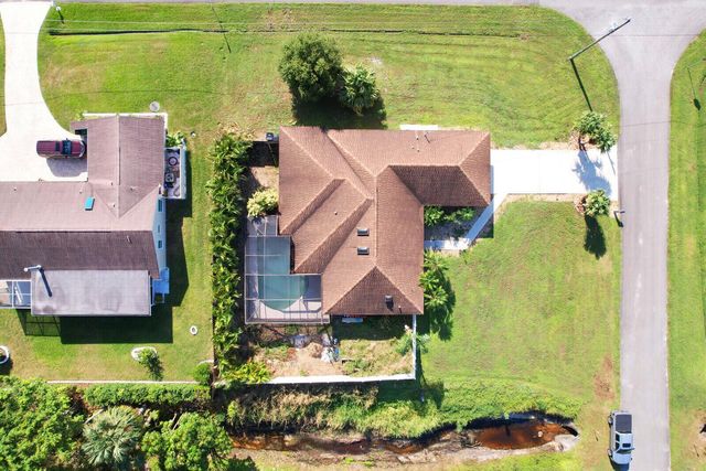 1991 SE Aires Lane, Port St Lucie, FL 34984