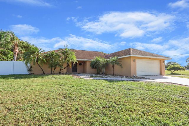 1991 SE Aires Lane, Port St Lucie, FL 34984