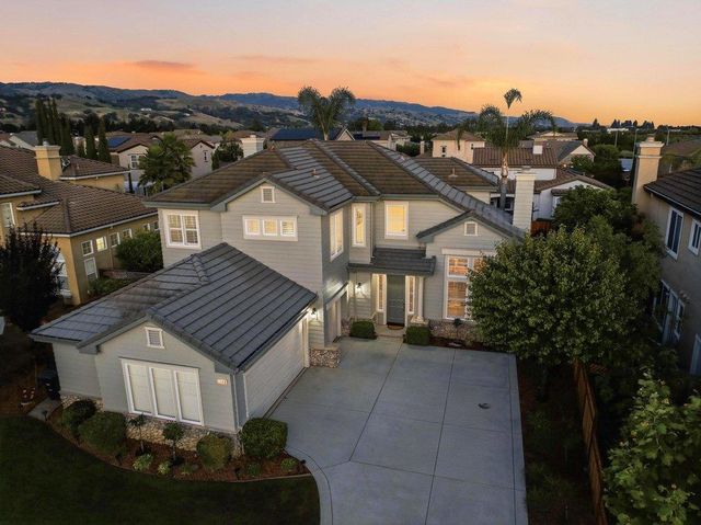 1490 Avenida De Los Padres, Morgan Hill, CA 95037