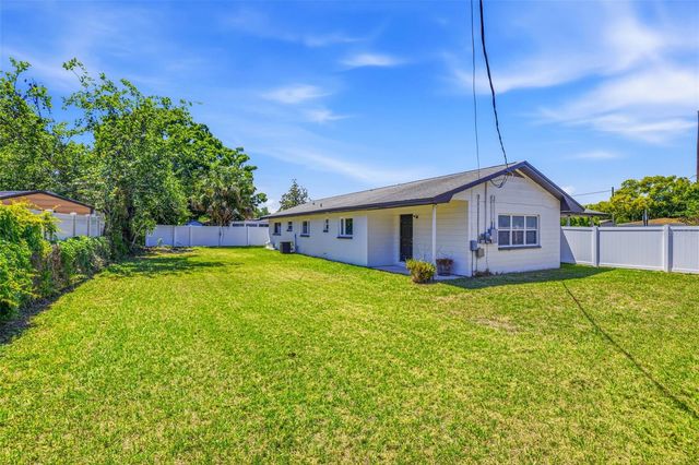 4433 POMPANO DRIVE, Tampa, FL 33617