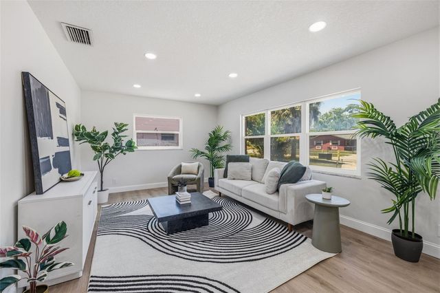 4433 POMPANO DRIVE, Tampa, FL 33617