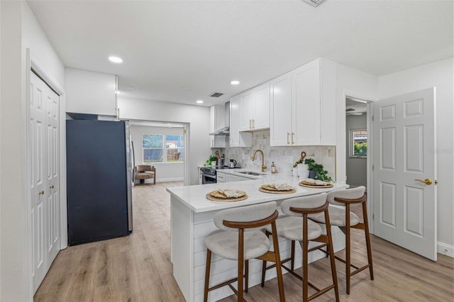 4433 POMPANO DRIVE, Tampa, FL 33617