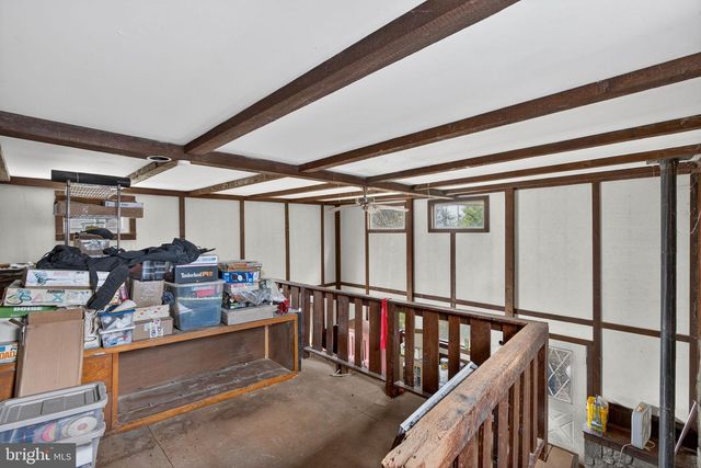 40 WHEELER LN, Bally, PA 19503