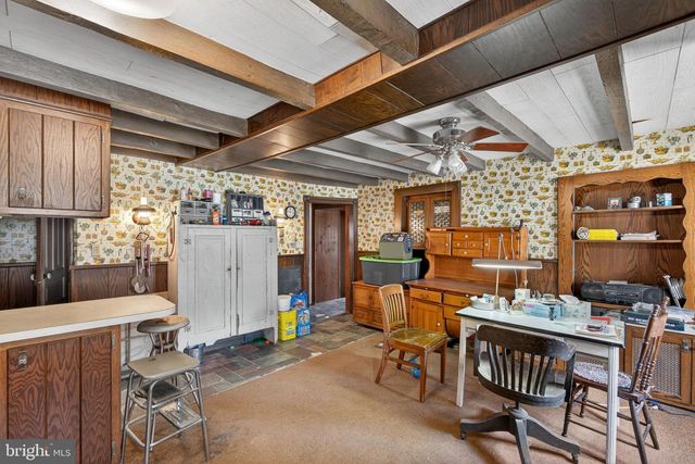 40 WHEELER LN, Bally, PA 19503