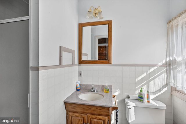 40 WHEELER LN, Bally, PA 19503